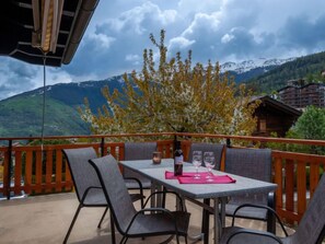 Outdoor dining - Petite Plaisance by Interhome (Nendaz)