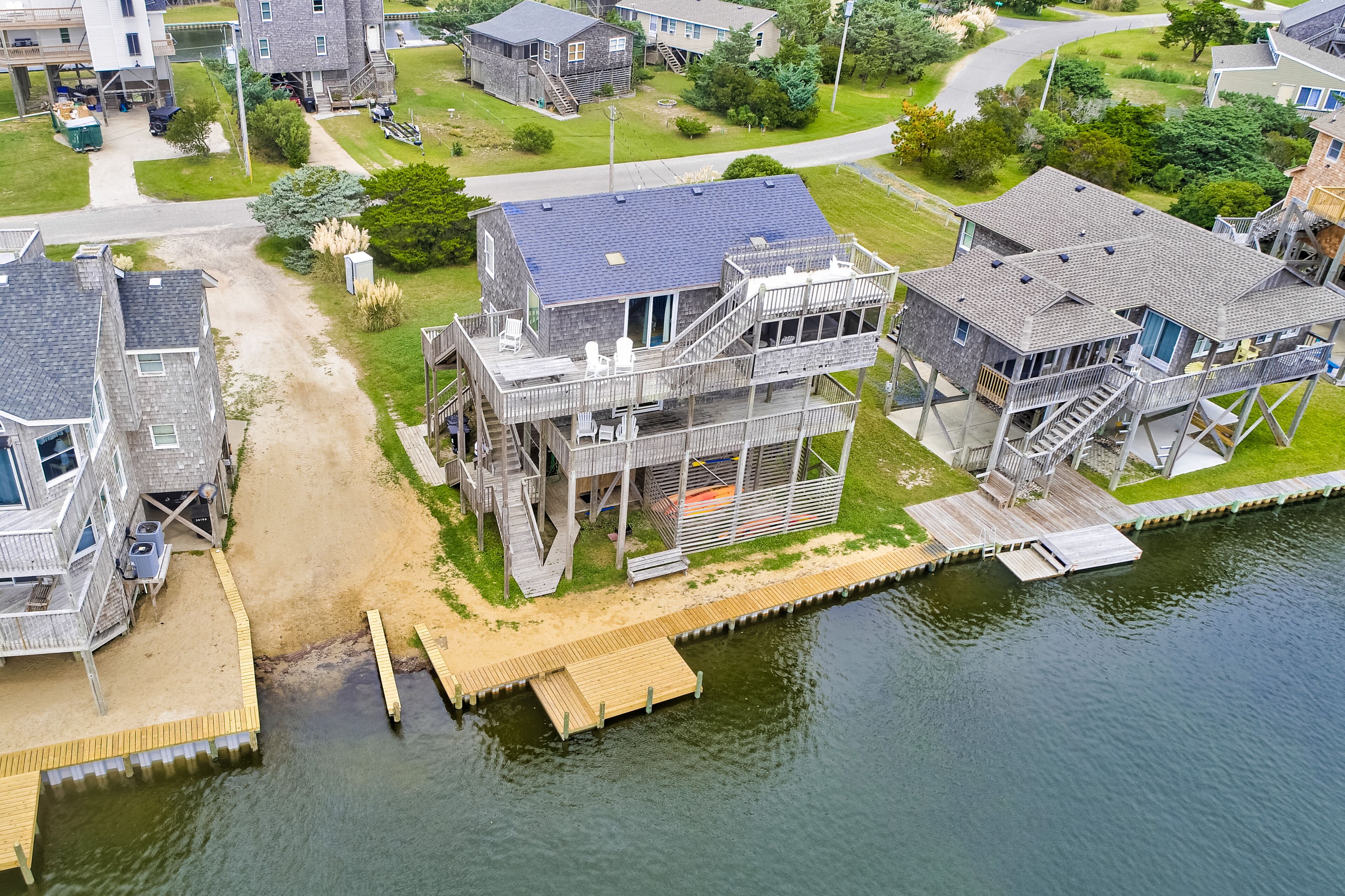 Well-Equipped Waterfront Home w/Free WiFi, Private Hot Tub, W/D, Shared Pool
