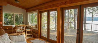 Wild Oyster Lodge on Hood Canal:  Breathtaking Water Views, Beach, & Hot tub