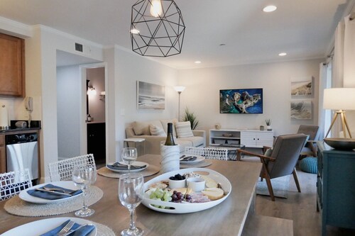 Admiral Row - first floor! Relax beachfront, pickleball & pool! Sun & Sea HHI