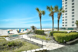Terrace/patio - 2bed/2bath Brigadune 16B Large Oceanfront Condo. (Myrtle Beach)