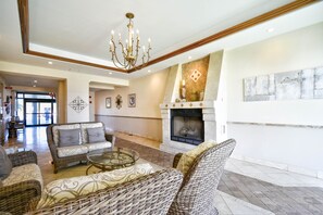 Interior - 2bed/2bath Brigadune 16B Oceanfront Condo.  (Myrtle Beach)