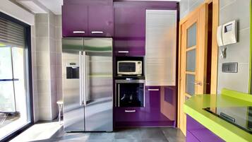 Køleskab, mikrobølgeovn, ovn, opvaskemaskine