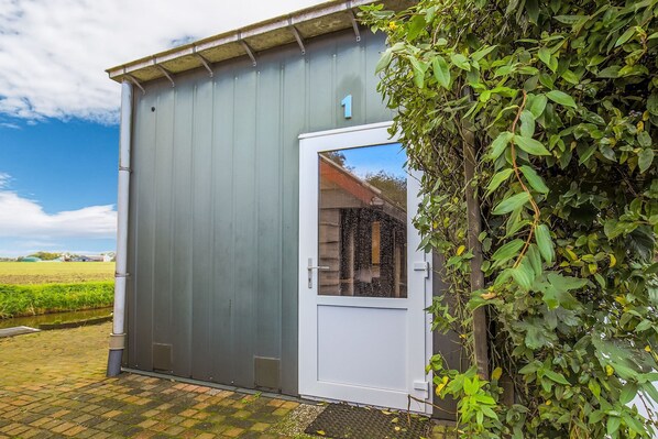 Apartment | Reception