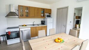 Dining - Modern Apartment With Balcony and Pool View Near the Beach in Funtana (Funtana)