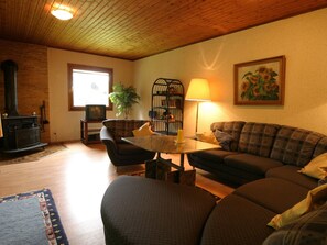 Living room - Wooden Bungalow with Oven in Oberharz near Lake (Clausthal-Zellerfeld)