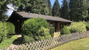 Unclassified image, 3 of 33, button - Wooden Bungalow with Oven in Oberharz near Lake (Clausthal-Zellerfeld)