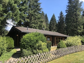 Exterior - Wooden Bungalow with Oven in Oberharz near Lake (Clausthal-Zellerfeld)