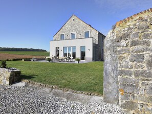 Exterior - Cozy Holiday Home in Mettet With Private Pool and Sauna (Mettet)