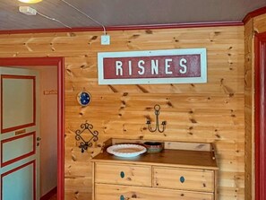 Apartment | Interior - 6 Person Holiday Home in Hosteland (Masfjorden)