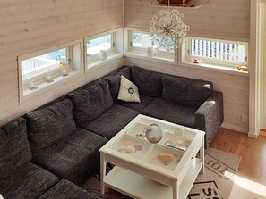 House | Living room | DVD player - 6 Person Holiday Home in Hartbakke (Solund)