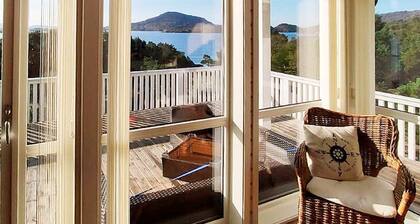 6 Person Holiday Home in Hartbakke