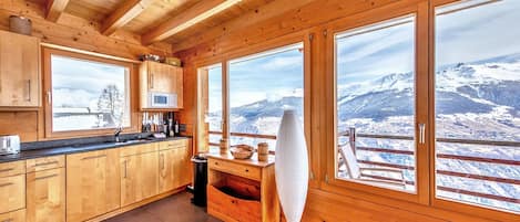 Chalet | Cuisine privée | Chaise haute