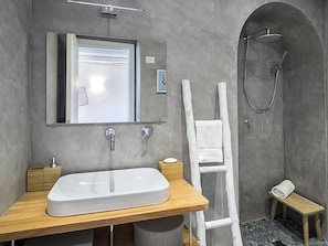 House | Bathroom | Shower