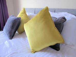 2 bedrooms, bed sheets