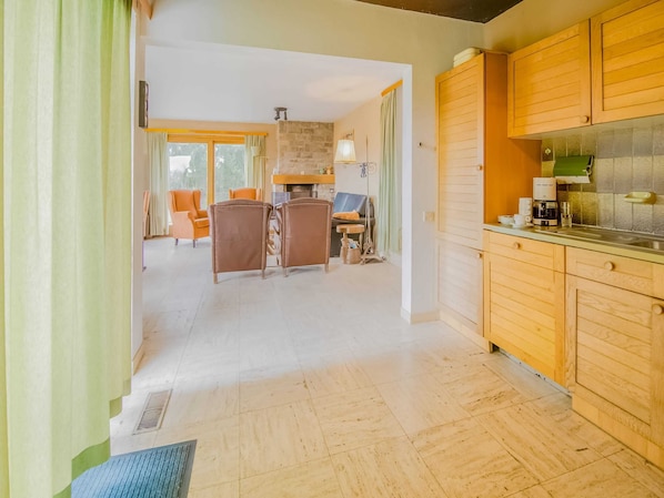 House | Private kitchen | Highchair