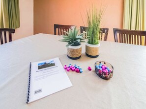 House | Interior detail - Quiet Valley View Retreat (Marche-en-Famenne)