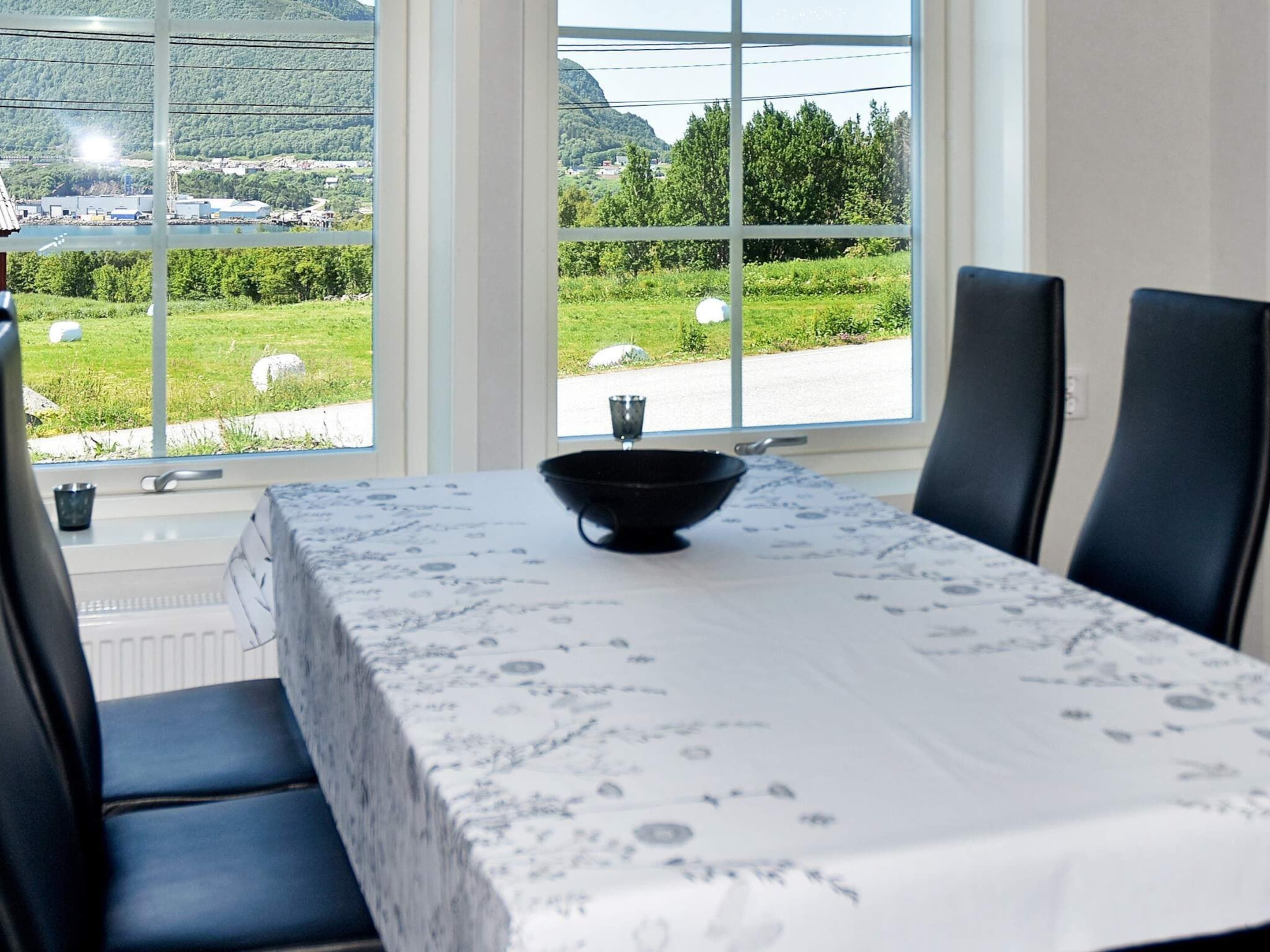 House | Dining