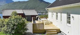 4 Person Holiday Home in Brattvag