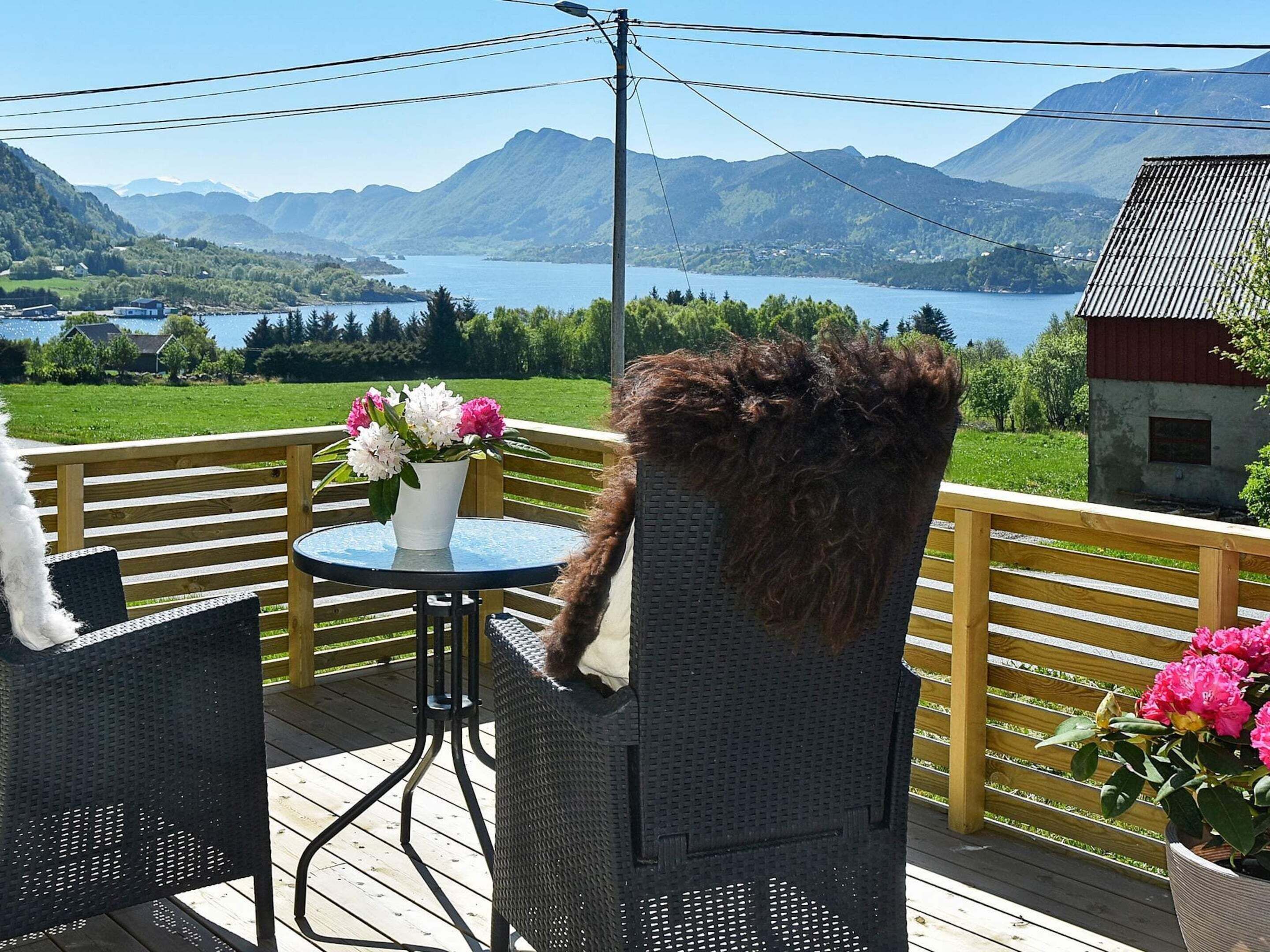 하우스 | 야외 식당