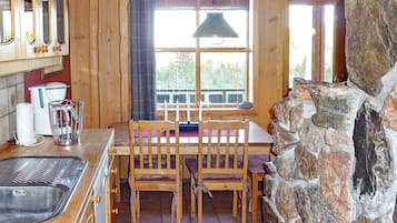 Leilighet | Eget kjøkken | Kjøleskap, mikrobølgeovn og kaffetrakter/tekoker