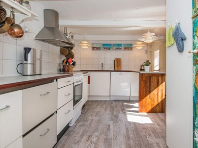 Cozy Seaside Retreat in Hojer-by Traum