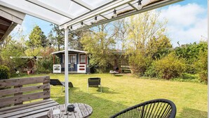 House | Outdoor dining