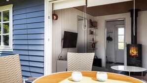 House | Outdoor dining
