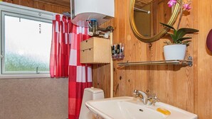 Bathroom - 4 Person Holiday Home in Rømø (Rømø)