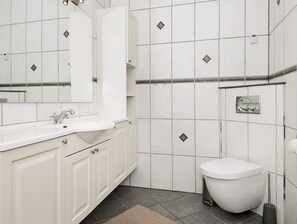 House | Bathroom
