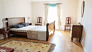 2 bedrooms - 4 Person Holiday Home in Väderstad (Vaderstad)