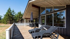Balcony - 6 Person Holiday Home on a Holiday Park in Nørre Nebel (Norre Nebel)