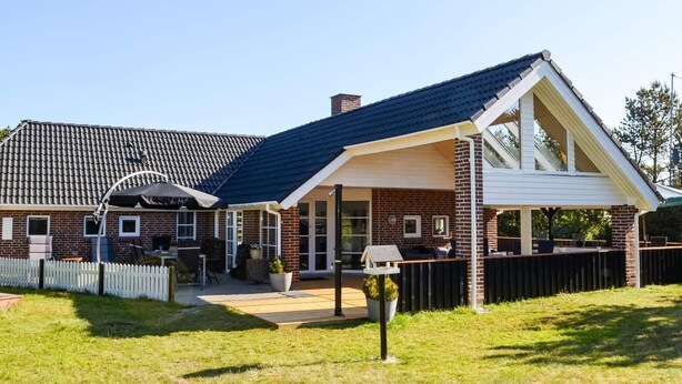 Exterior - 6 Person Holiday Home on a Holiday Park in Blåvand (Blavand)