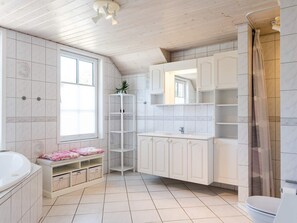Shower - 6 Person Holiday Home on a Holiday Park in Blåvand (Blavand)