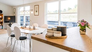 Unclassified image, 5 of 33, button - 6 Person Holiday Home in Henne (Henne)