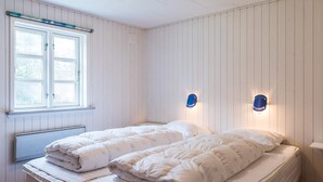 Room - 4 Person Holiday Home on a Holiday Park in Blåvand (Blavand)