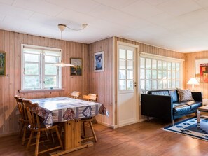 2 bedrooms, individually furnished - 4 Person Holiday Home on a Holiday Park in Blåvand (Blavand)