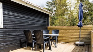 Balcony - 4 Person Holiday Home on a Holiday Park in Blåvand (Blavand)