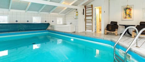 House | Pool