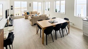 Room - Holiday Home in Sandøy (Hammerfest)