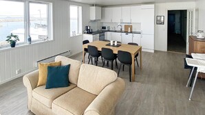Living area - Holiday Home in Sandøy (Hammerfest)