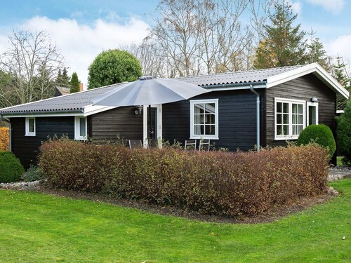 4 Person Holiday Home in Vaeggerlose