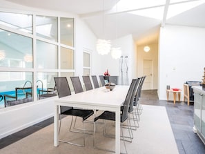 5 bedrooms, individually furnished, bed sheets - 10 Person Holiday Home on a Holiday Park in Blåvand (Blavand)