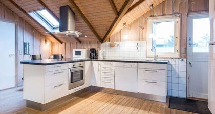 Charming Cottage Retreat-by Traum