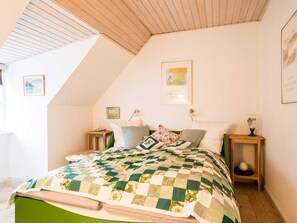Casa | 4 quartos, individualmente mobiliados, roupa de cama