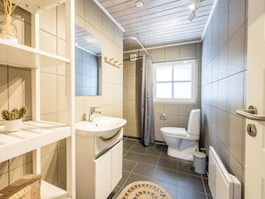 Ferienhaus | Badezimmer