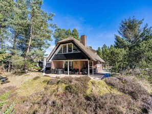 House | Exterior - 6 Person Holiday Home in Blavand (Blavand)