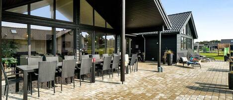 تناول الطعام