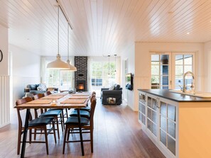 House | Dining