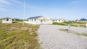 Exterior - 5 Person Holiday Home in Hvide Sande (Hvide Sande)